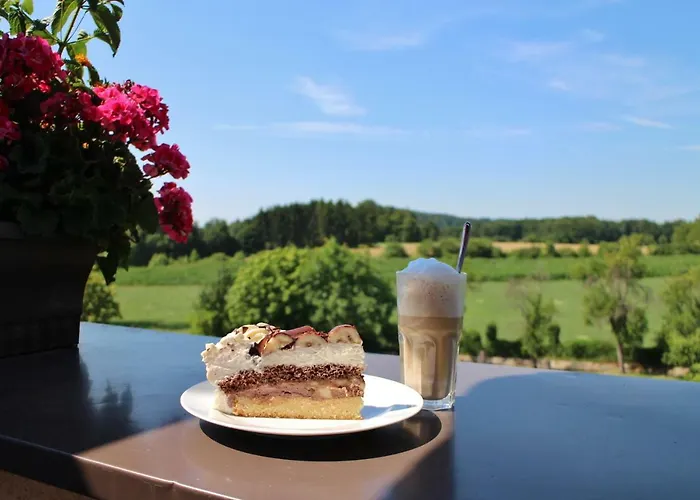 Landgasthof - Cafe Anni בית הארחה